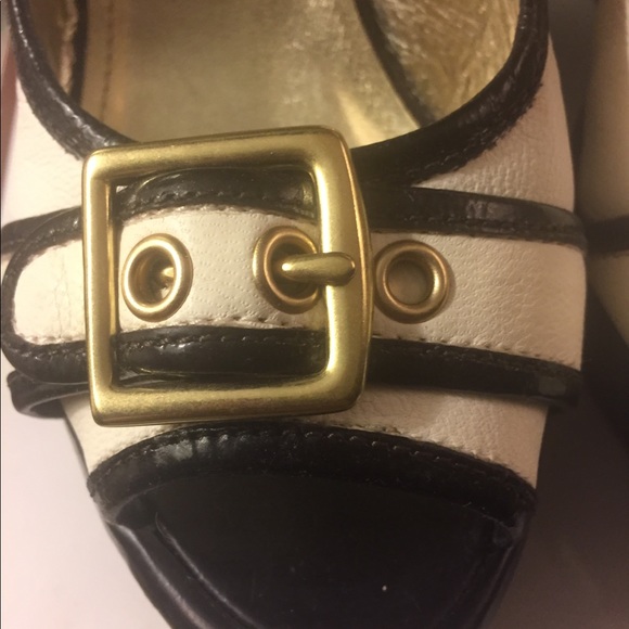 Shoes - Picture 5 of 14